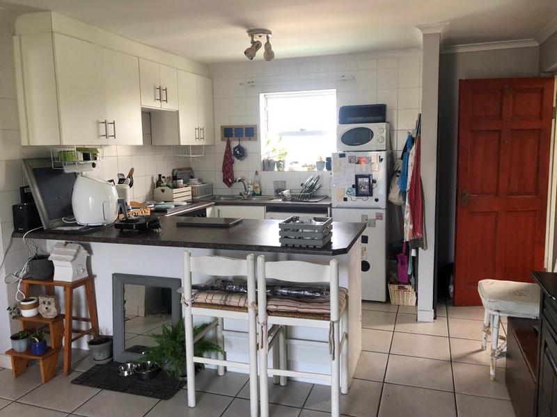 To Let 2 Bedroom Property for Rent in Vredekloof East Western Cape